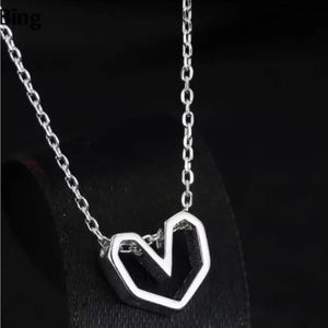 The Dainty Heart pendant necklace in 925 silver